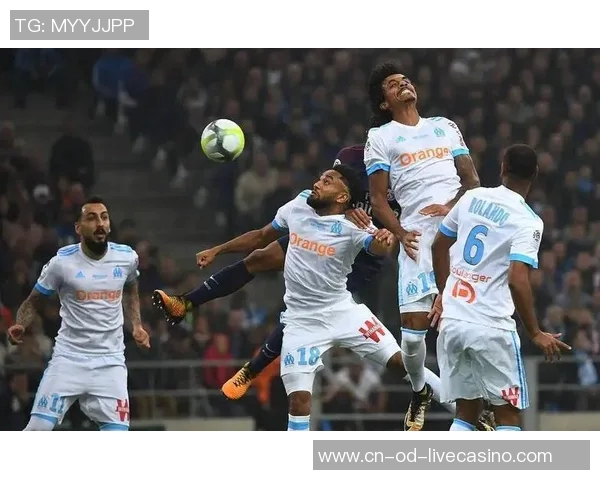 周六足球盛宴尽享激情与荣耀赛场上的精彩瞬间与球迷的热情互动